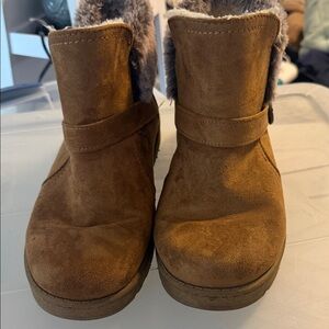 White Mountain Tan Suede Boots with Gray Fur